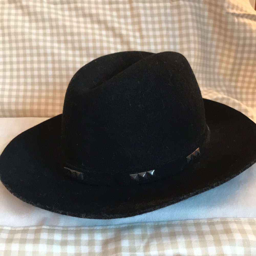 Western hat